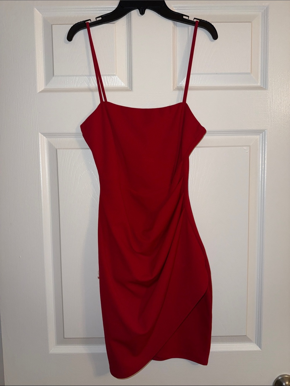 Windsor Red Spaghetti-Strap Dress - Sleek Evening Style